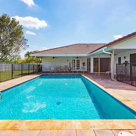 4/3.5 House With Pool- Boynton Beach, Fl.